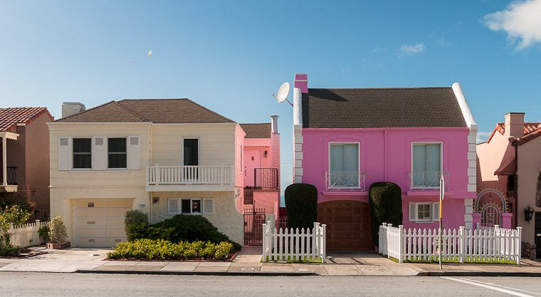 Good Colors Make Bad Neighbors